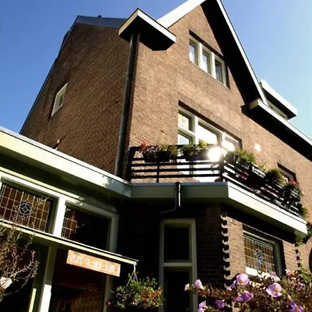 Hotell Warempel 3*